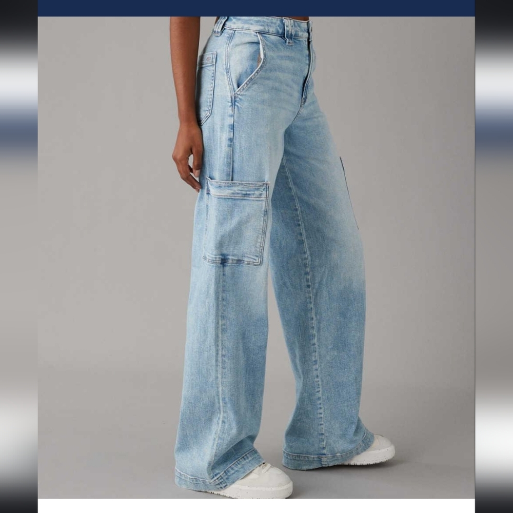 American Eagle Dreamy Drape StretchSuper High-WaistedCargo 8 Short